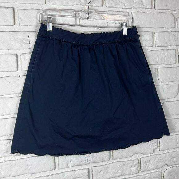 Vineyard Vines navy blue scalloped skirt size 6 - Picture 4 of 11